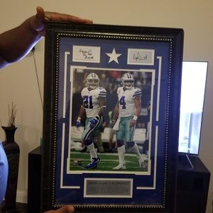Cowboys signed plaque